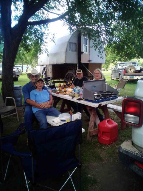 20 yrs later these friends meet for a reunion